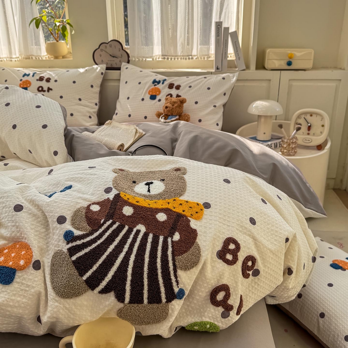 91家纺网 家纺一手货源 找家纺 宜家坊 2026新款全棉纯棉华夫格毛巾绣四件套 波点熊