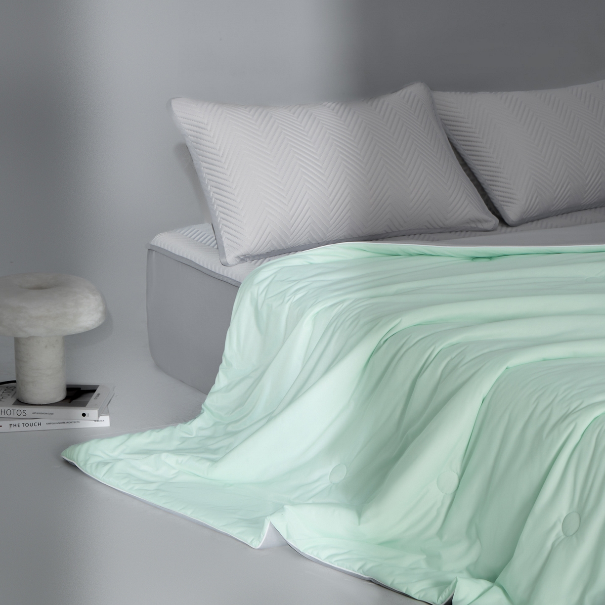 91家纺网 家纺一手货源 找家纺 吾秀家居 2026新款冰爽系列-凉感丝夏被四件套 豆绿