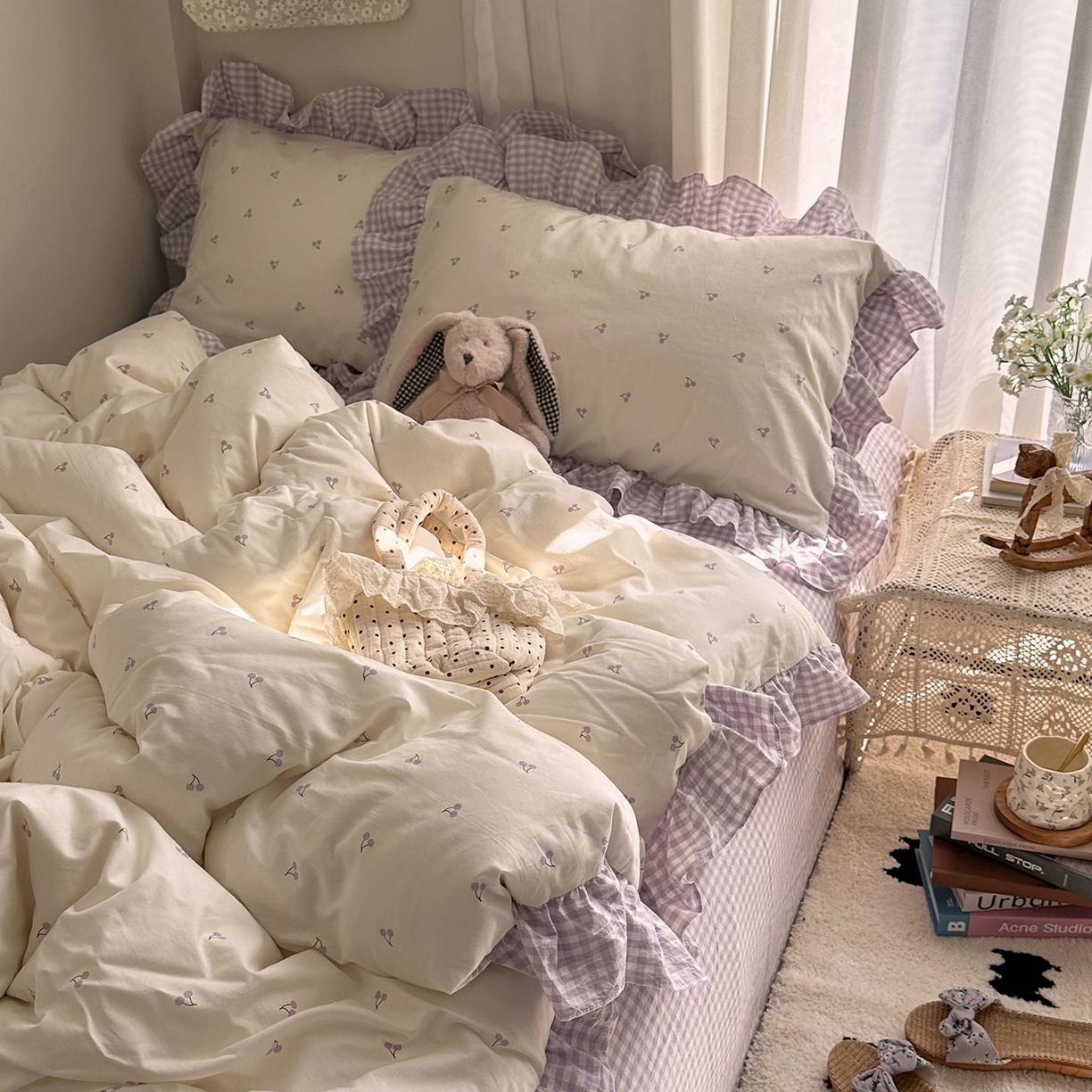 91家纺网 家纺一手货源 找家纺 艾咪-Amy ntmy 2026新款法式花边全棉四件套-樱桃小格 花边款-樱桃小紫格