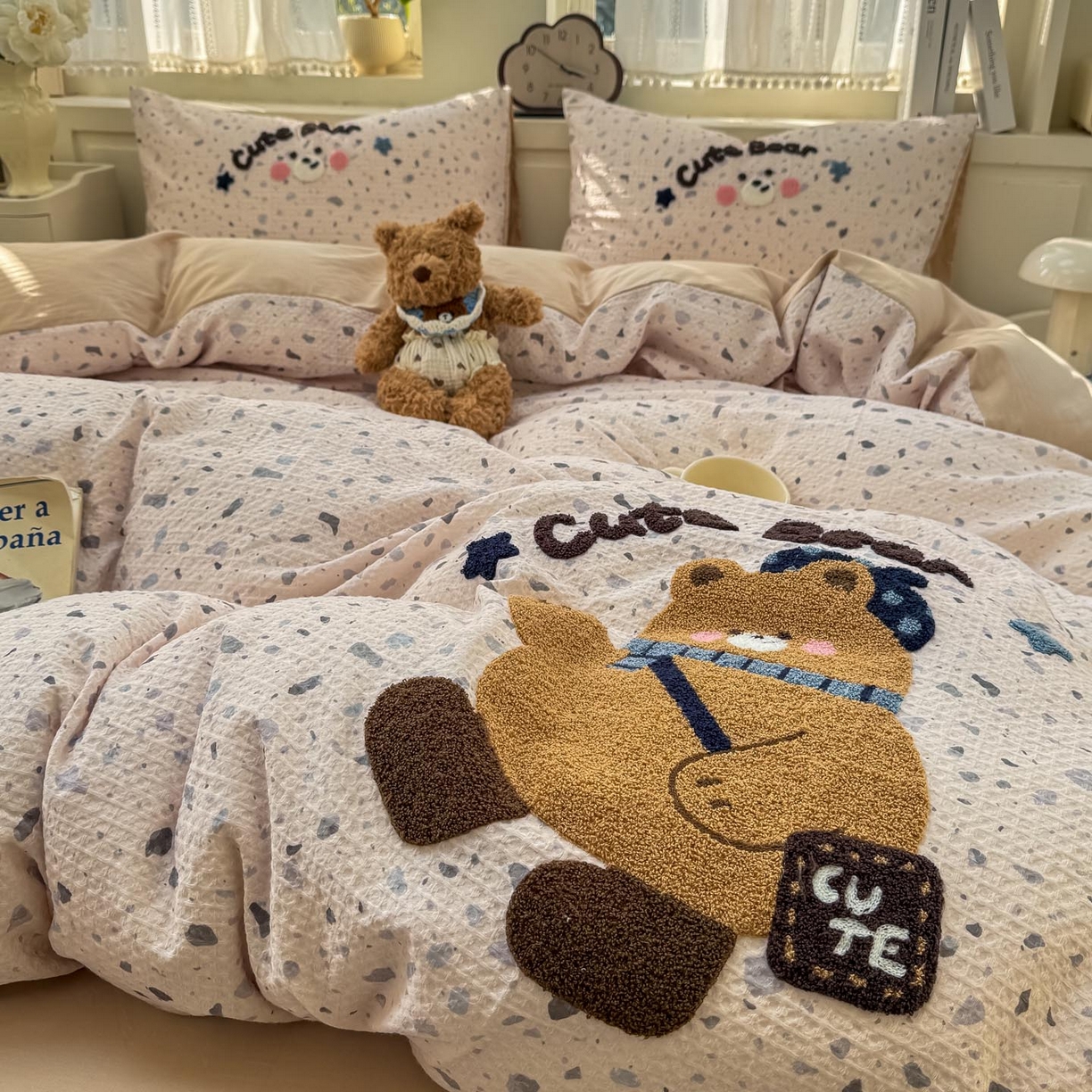 91家纺网 家纺一手货源 找家纺 宜家坊 2026新款全棉纯棉华夫格毛巾绣四件套 嘟嘟熊