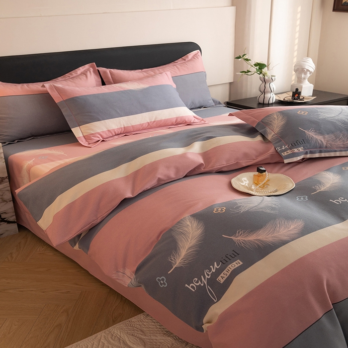 91家纺网 家纺一手货源 找家纺 磨毛世家家纺 2026新款多规格铂金磨毛纯棉加厚全棉磨毛四件套 羽飞舞-豆沙