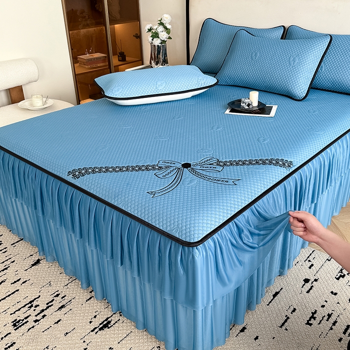 91家纺网 家纺一手货源 找家纺 （总）卡罗兰 2026新款豆豆冰丝凉席夏被复合三明治蝴蝶结床裙三件四件套