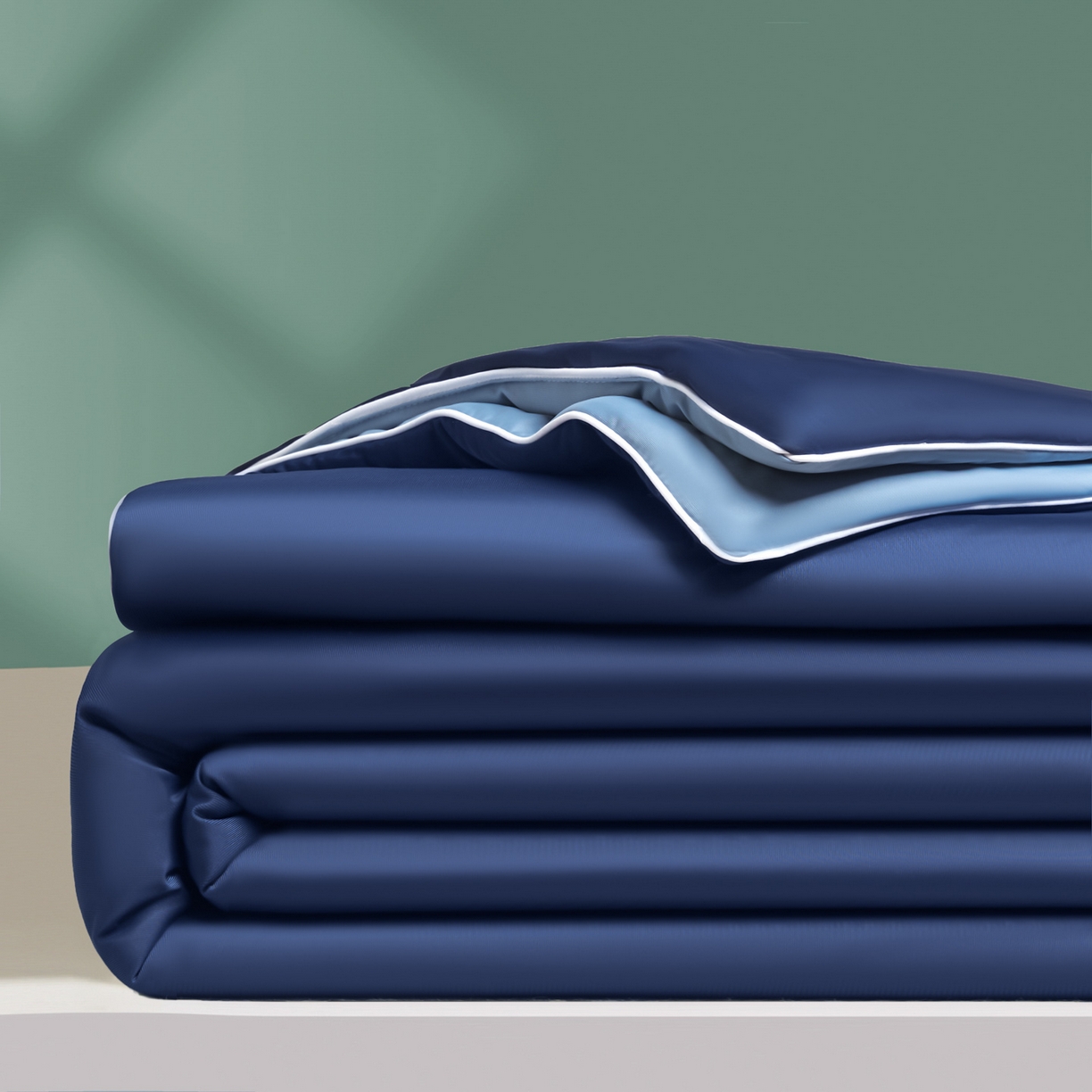 91家纺网 家纺一手货源 找家纺 吾秀家居 2026新款冰爽系列-凉感丝夏被四件套 蔚蓝