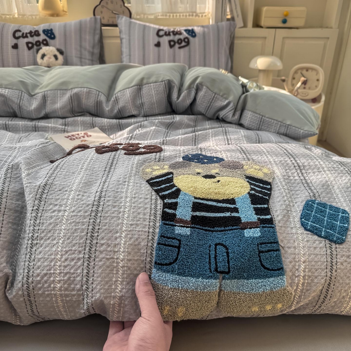 91家纺网 家纺一手货源 找家纺 宜家坊 2026新款全棉纯棉华夫格毛巾绣四件套 文艺牛仔