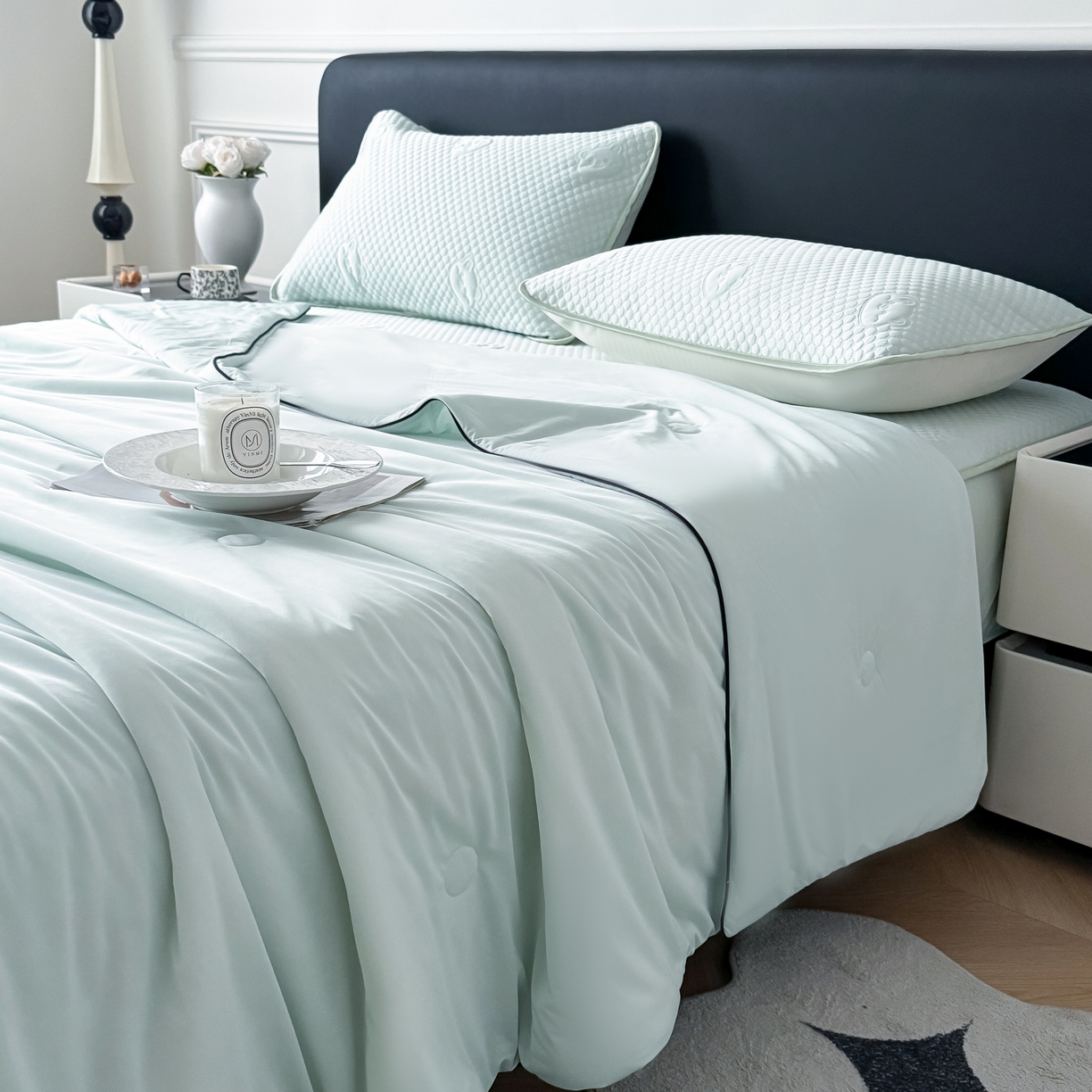 91家纺网 家纺一手货源 找家纺 （总）卡罗兰 2026新款豆豆冰丝凉席夏被复合三明治蝴蝶结床裙三件四件套