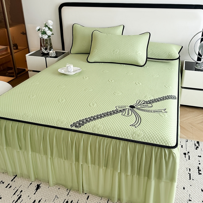 91家纺网 家纺一手货源 找家纺 卡罗兰 2026新款豆豆冰丝凉席夏被复合三明治蝴蝶结床裙三件四件套 蝴蝶结-抹茶绿