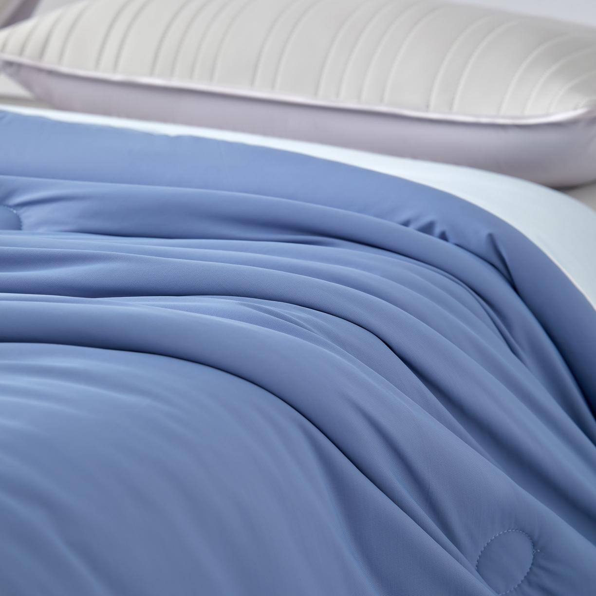 91家纺网 家纺一手货源 找家纺 吾秀家居 吾诺 2026 真凉感 真锦氨 锦氨凉感夏被四件套 锦纶凉感丝夏凉被 - 冰皮系列 冰皮宝蓝