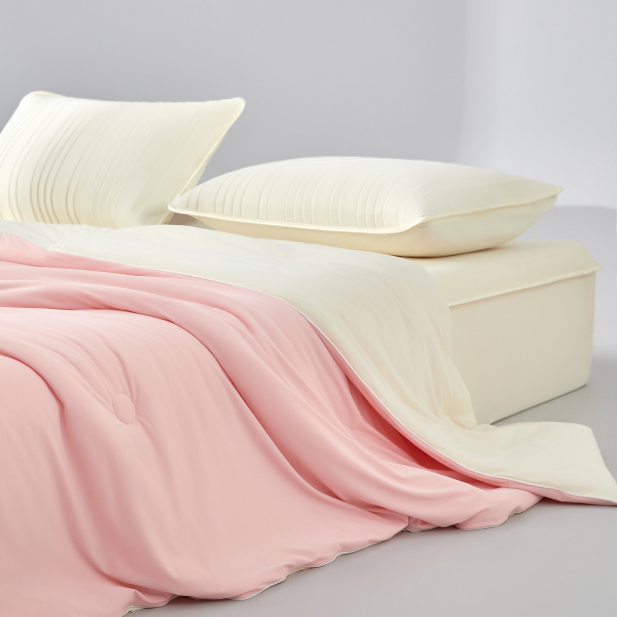 91家纺网 家纺一手货源 找家纺 吾秀家居 吾诺 2026 真凉感 真锦氨 锦氨凉感夏被四件套 锦纶凉感丝夏凉被 - 冰皮系列 冰皮粉玉