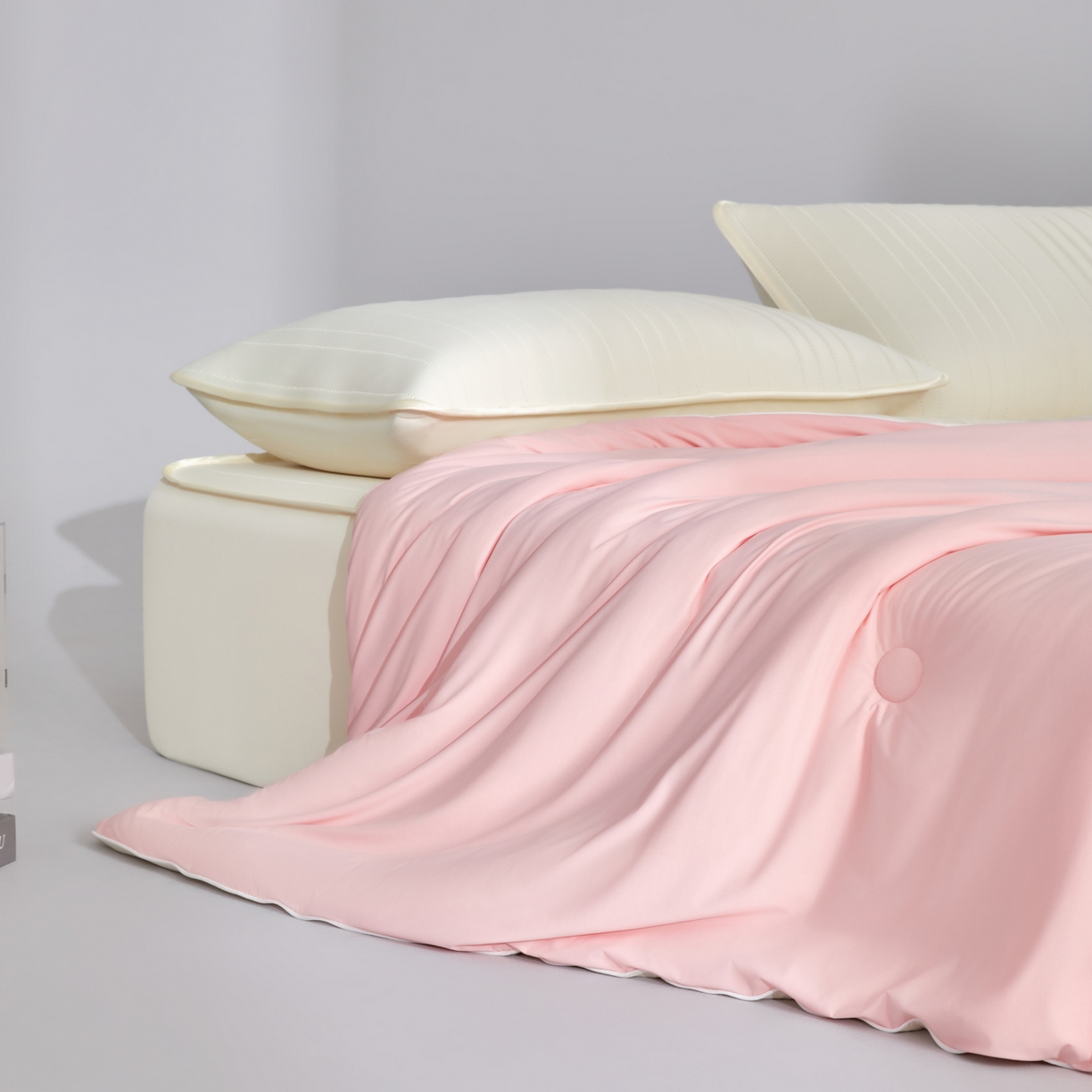 91家纺网 家纺一手货源 找家纺 吾秀家居 吾诺 2026 真凉感 真锦氨 锦氨凉感夏被四件套 锦纶凉感丝夏凉被 - 冰皮系列 冰皮粉玉