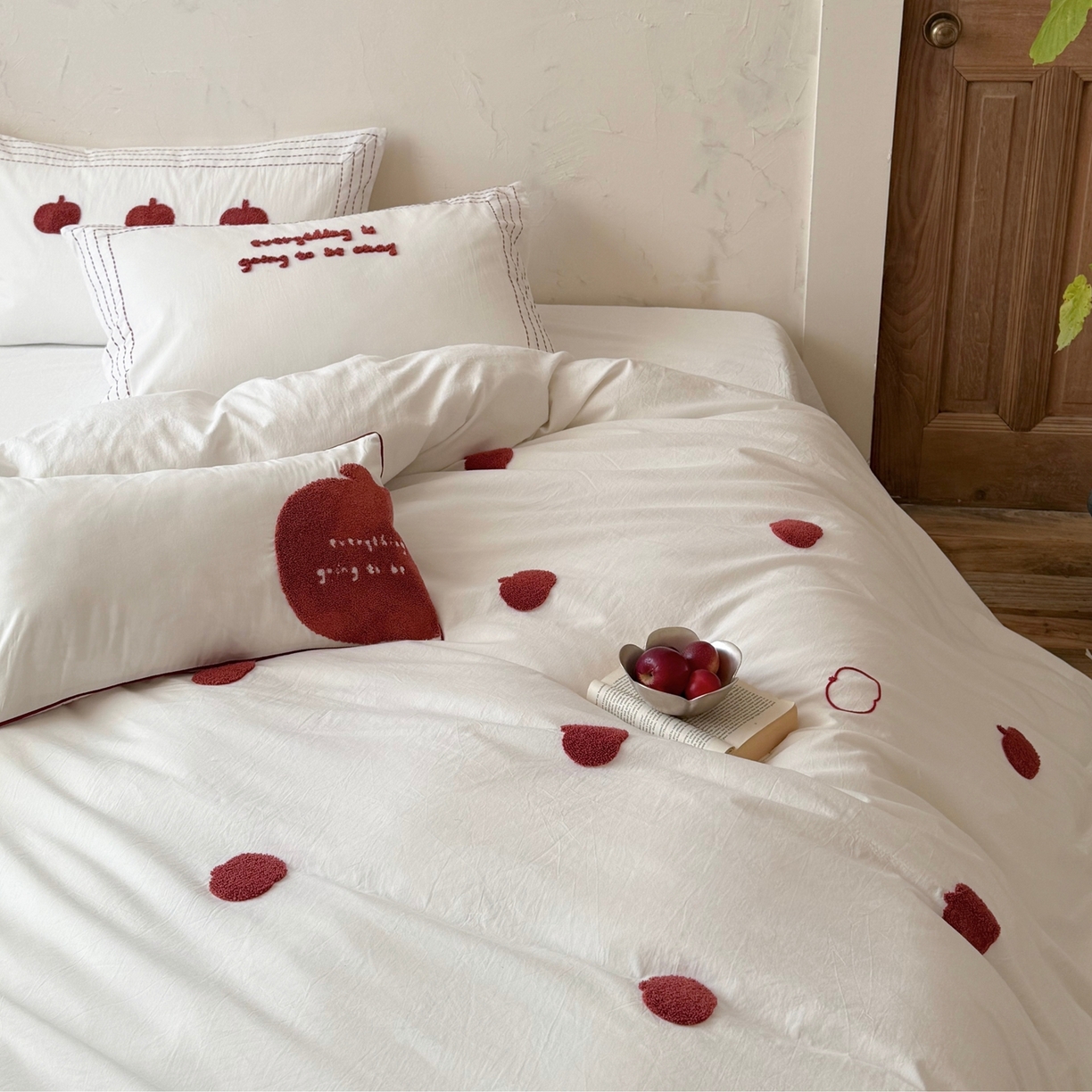 91家纺网 家纺一手货源 找家纺 （总）鹿班家居 2026新款全棉纯棉水洗棉毛巾绣四件套-平安果（标准会员-20元）