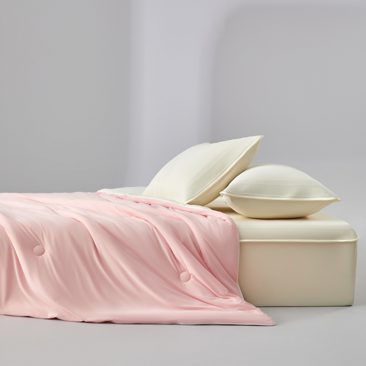 91家纺网 家纺一手货源 找家纺 吾秀家居 吾诺 2026 真凉感 真锦氨 锦氨凉感夏被四件套 锦纶凉感丝夏凉被 - 冰皮系列 冰皮粉玉