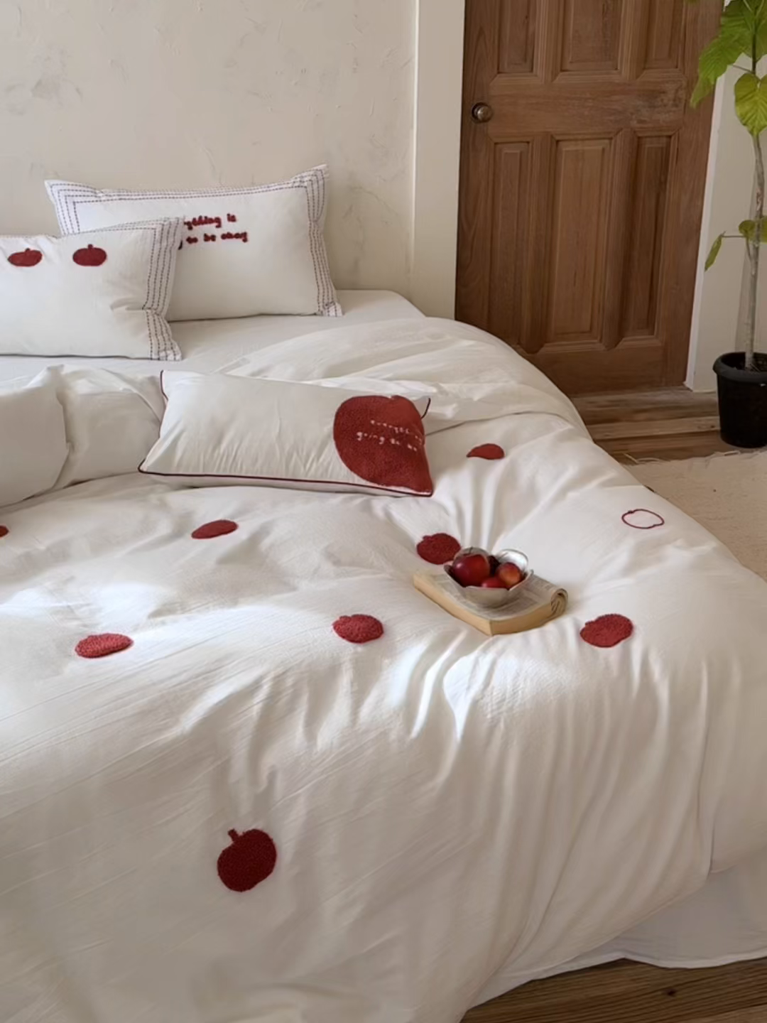 91家纺网 家纺一手货源 找家纺 （总）鹿班家居 2026新款全棉纯棉水洗棉毛巾绣四件套-平安果（标准会员-20元）