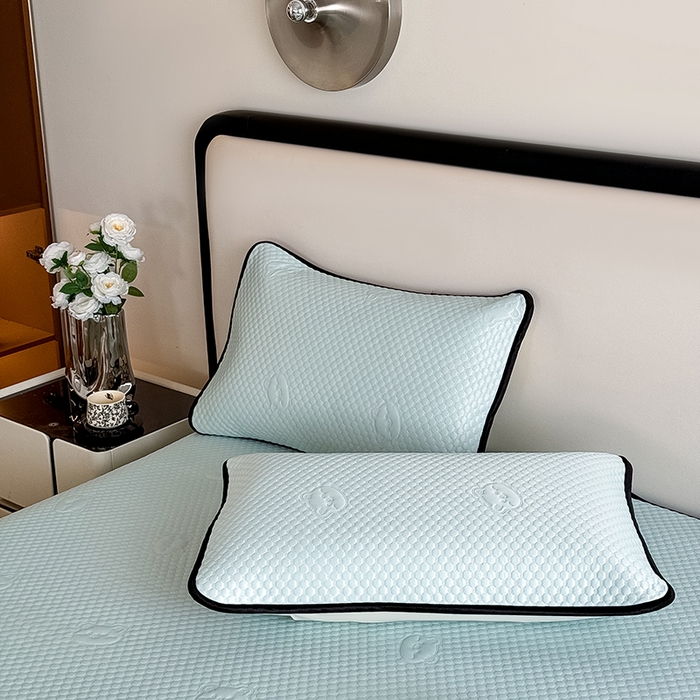 91家纺网 家纺一手货源 找家纺 卡罗兰 2026新款豆豆冰丝凉席夏被复合三明治蝴蝶结床裙三件四件套 蝴蝶结-水绿色