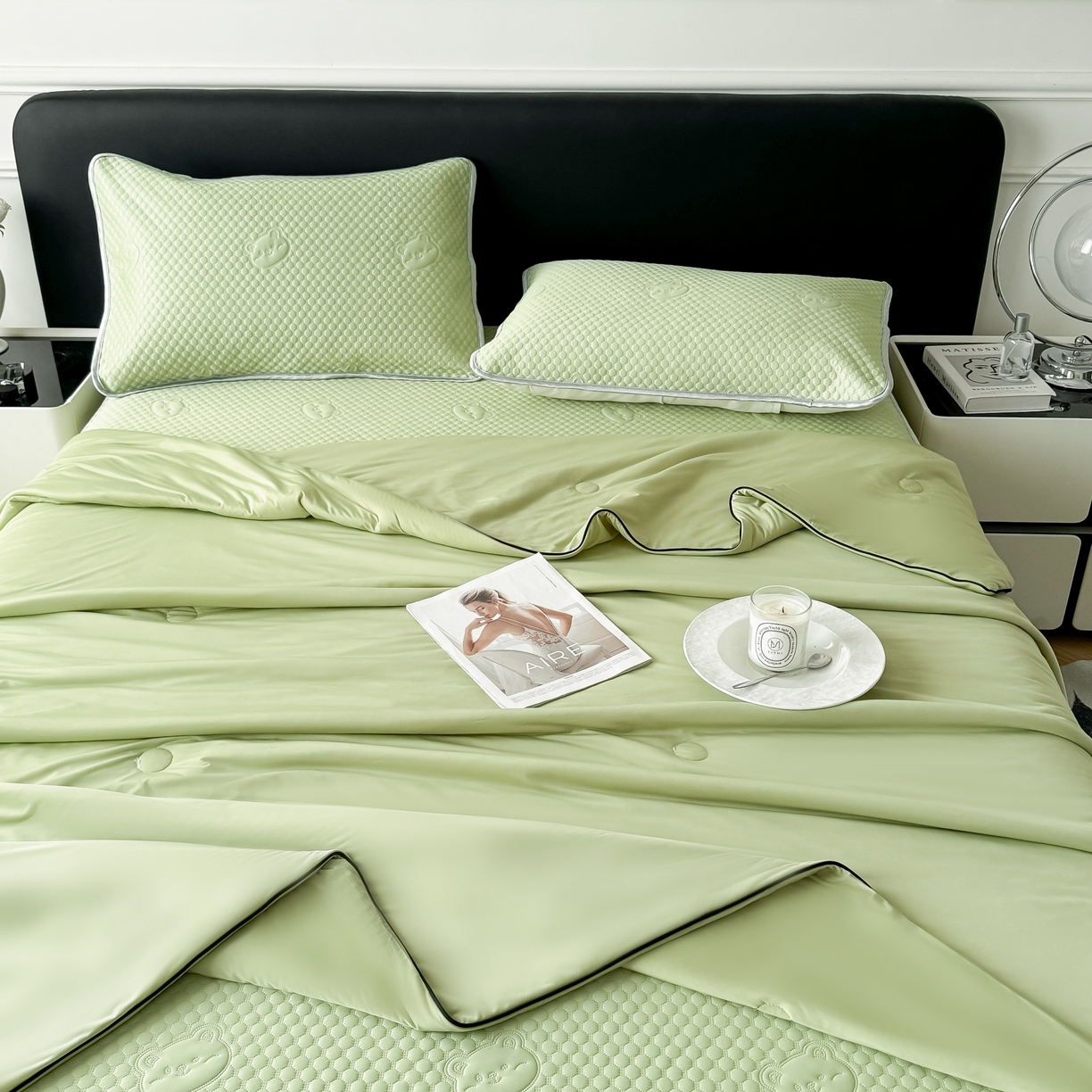 91家纺网 家纺一手货源 找家纺 卡罗兰 2026新款豆豆冰丝凉席夏被复合三明治蝴蝶结床裙三件四件套 夏被-抹茶绿