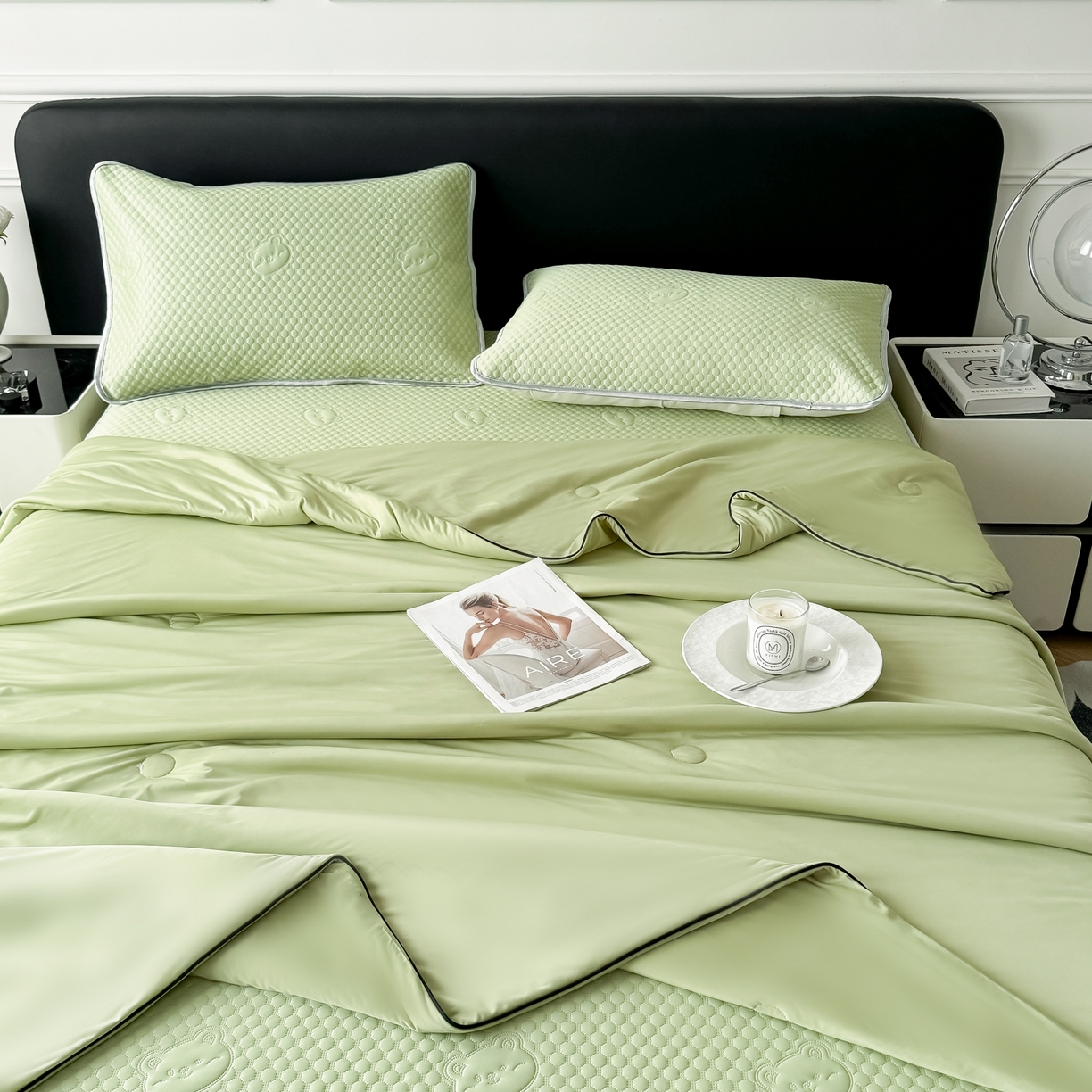 91家纺网 家纺一手货源 找家纺 卡罗兰 2026新款豆豆冰丝凉席夏被复合三明治蝴蝶结床裙三件四件套 夏被-抹茶绿