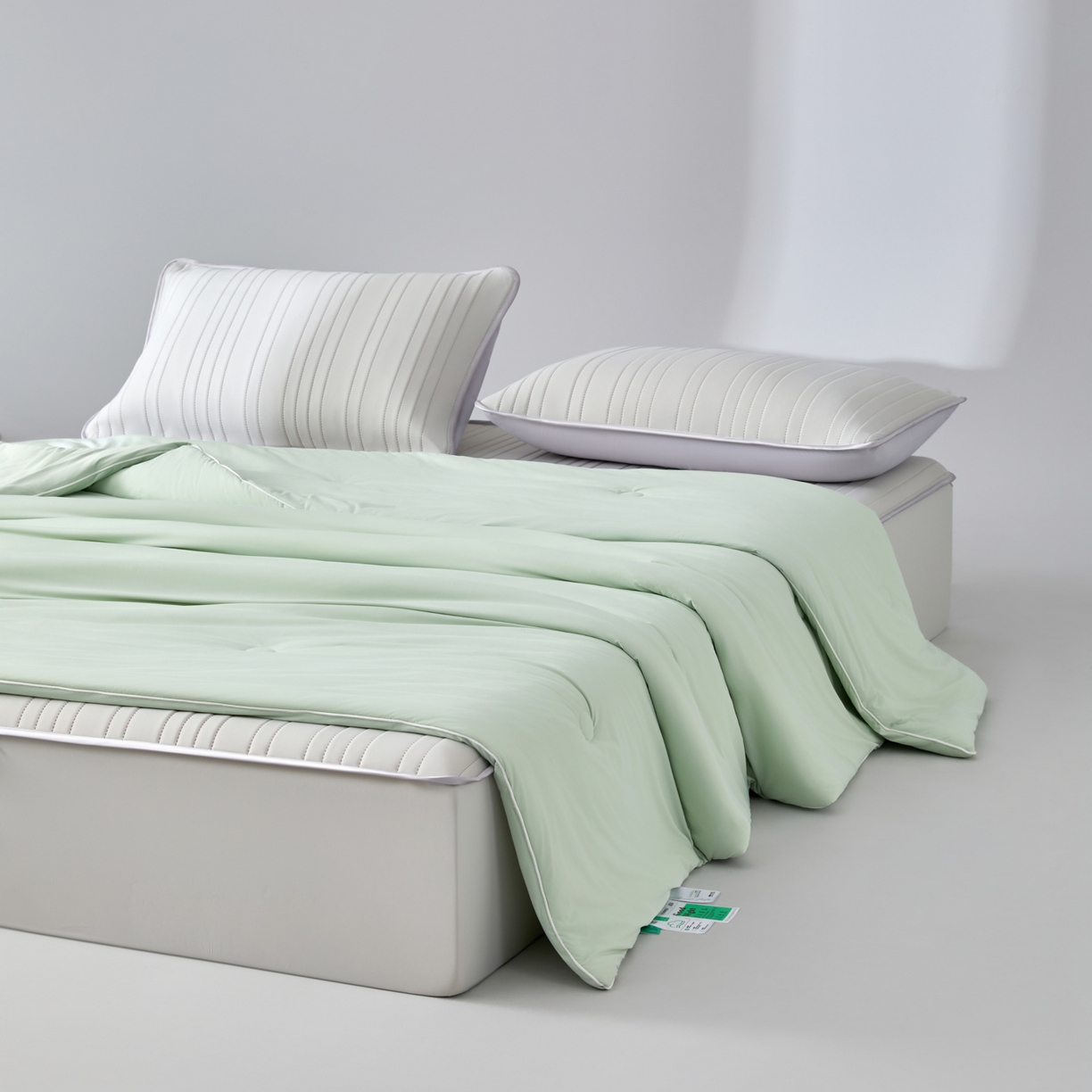 91家纺网 家纺一手货源 找家纺 吾秀家居 吾诺 2026 真凉感 真锦氨 锦氨凉感夏被四件套 锦纶凉感丝夏凉被 - 冰皮系列 冰皮清凉绿