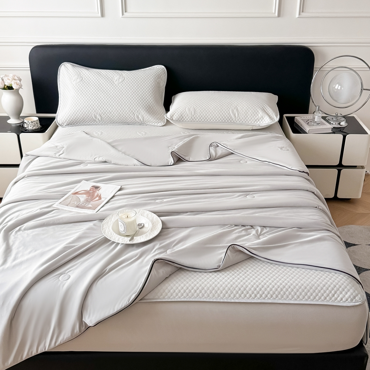 91家纺网 家纺一手货源 找家纺 卡罗兰 2026新款豆豆冰丝凉席夏被复合三明治蝴蝶结床裙三件四件套 夏被-浅灰色