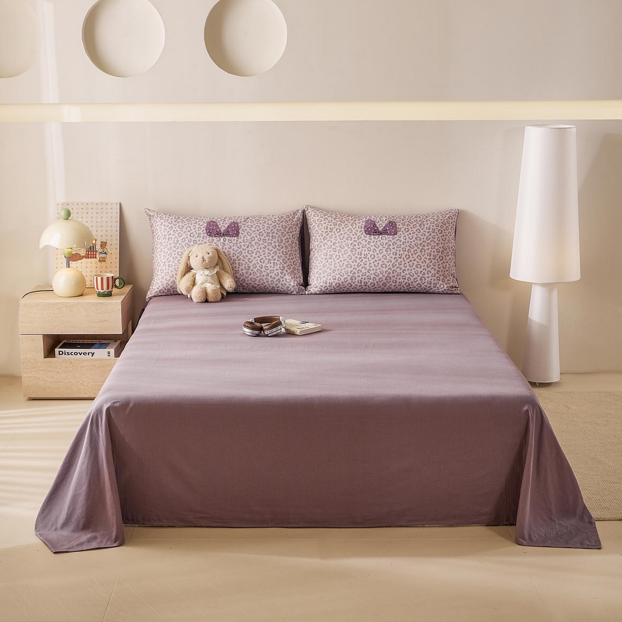 91家纺网 家纺一手货源 找家纺 宜家坊 2026新款A类全棉双层纱毛巾绣四件套 豹纹女孩