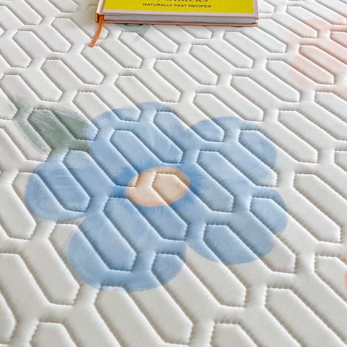 91家纺网 家纺一手货源 找家纺 （总）七里香 2026春夏新款凉感丝数码印花乳胶凉席