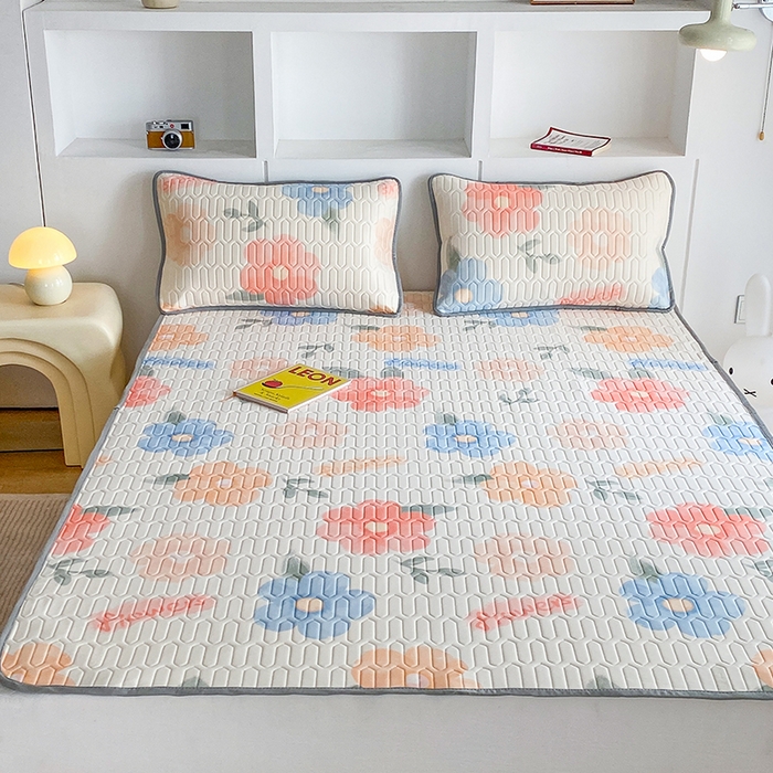 91家纺网 家纺一手货源 找家纺 （总）七里香 2026春夏新款凉感丝数码印花乳胶凉席