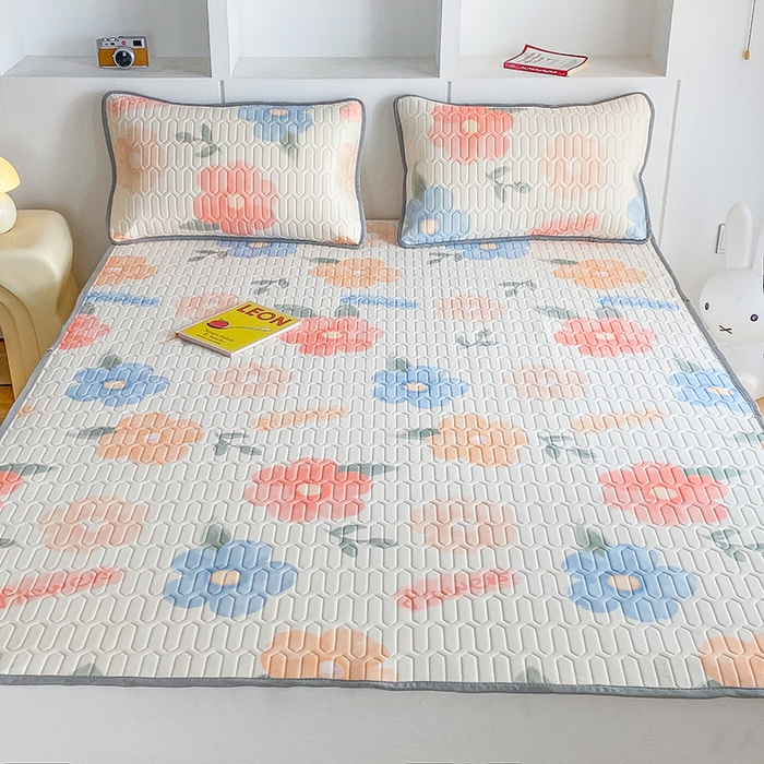 91家纺网 家纺一手货源 找家纺 （总）七里香 2026春夏新款凉感丝数码印花乳胶凉席