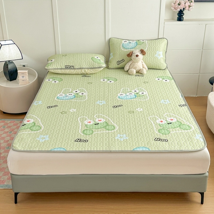 91家纺网 家纺一手货源 找家纺 七里香 2026春夏新款凉感丝数码印花乳胶凉席 印花--青蛙