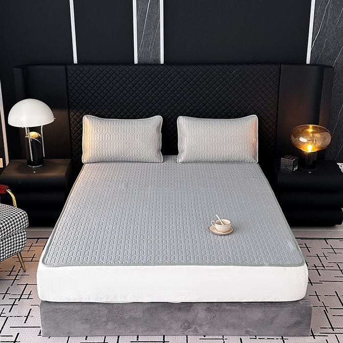 91家纺网 家纺一手货源 找家纺 七里香 2026春夏新款凉感丝数码印花乳胶凉席 纯色-深灰