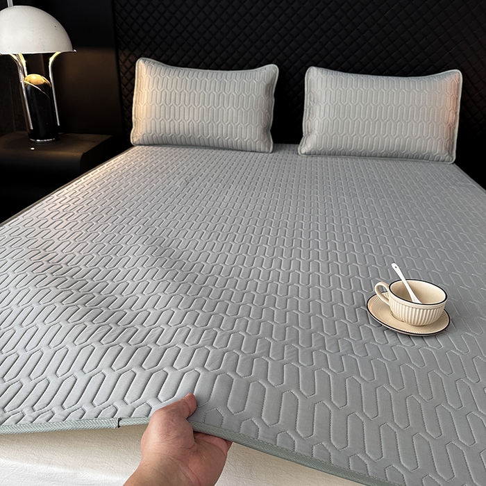 七里香 2026春夏新款凉感丝数码印花乳胶凉席 纯色-深灰