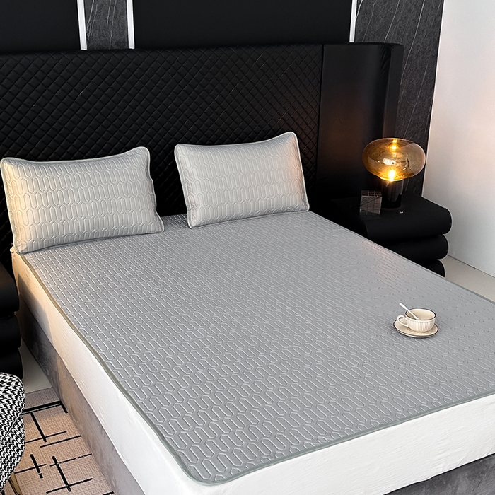 91家纺网 家纺一手货源 找家纺 七里香 2026春夏新款凉感丝数码印花乳胶凉席 纯色-深灰