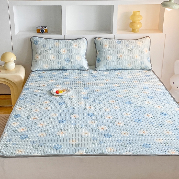 91家纺网 家纺一手货源 找家纺 七里香 2026春夏新款凉感丝数码印花乳胶凉席 印花-花韵