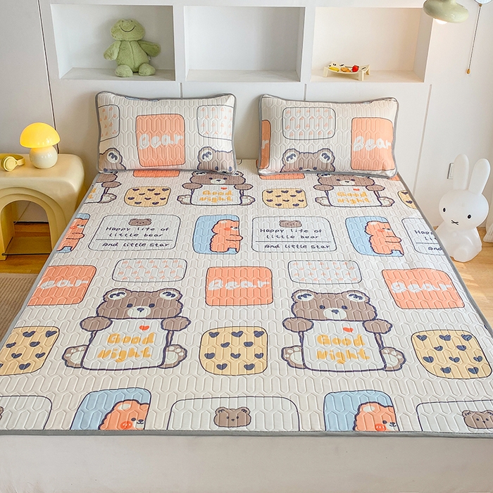 91家纺网 家纺一手货源 找家纺 七里香 2026春夏新款凉感丝数码印花乳胶凉席 印花-饼干熊