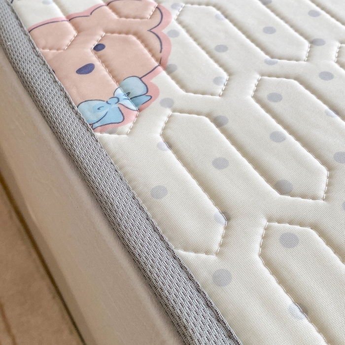 91家纺网 家纺一手货源 找家纺 七里香 2026春夏新款凉感丝数码印花乳胶凉席 印花-气球熊