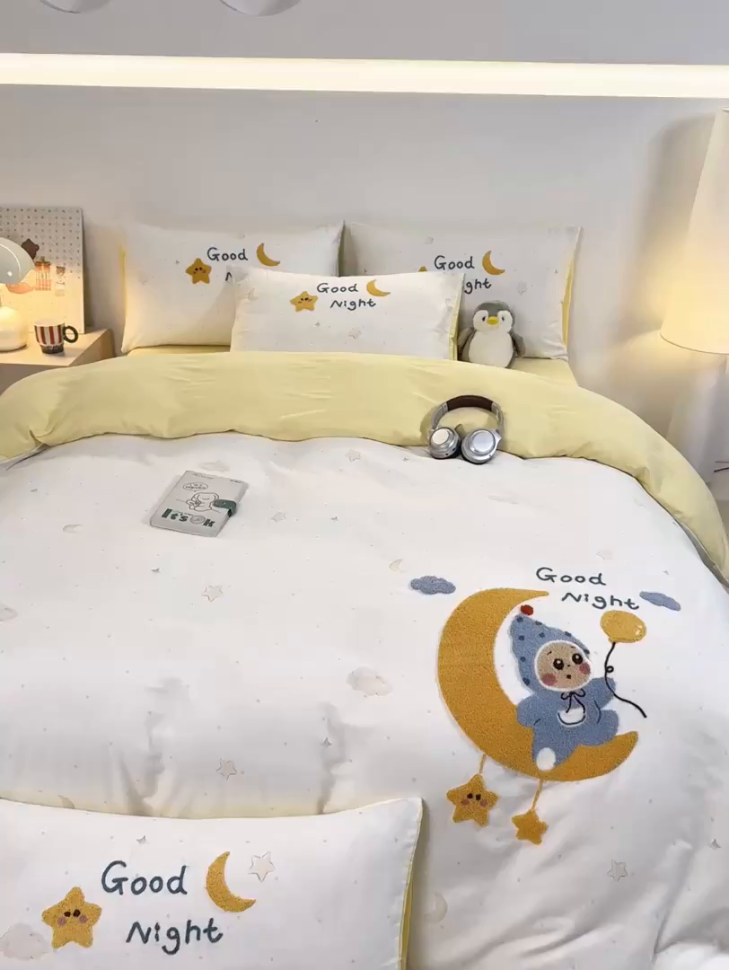 91家纺网 家纺一手货源 找家纺 宜家坊 2026新款A类全棉双层纱毛巾绣四件套 星月宝贝