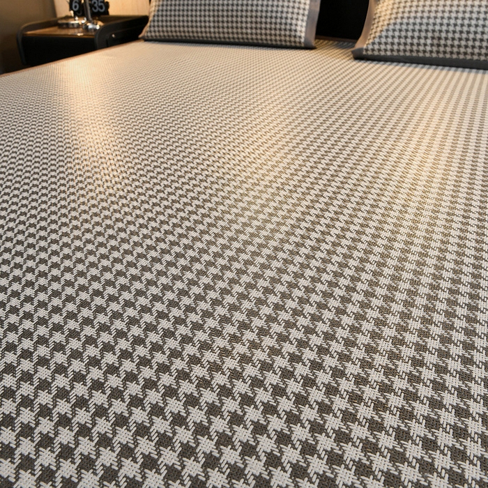 91家纺网 家纺一手货源 找家纺 苏迪网销供货 2026年新款凉席全包双面藤席反面冰丝席 千鸟格-灰