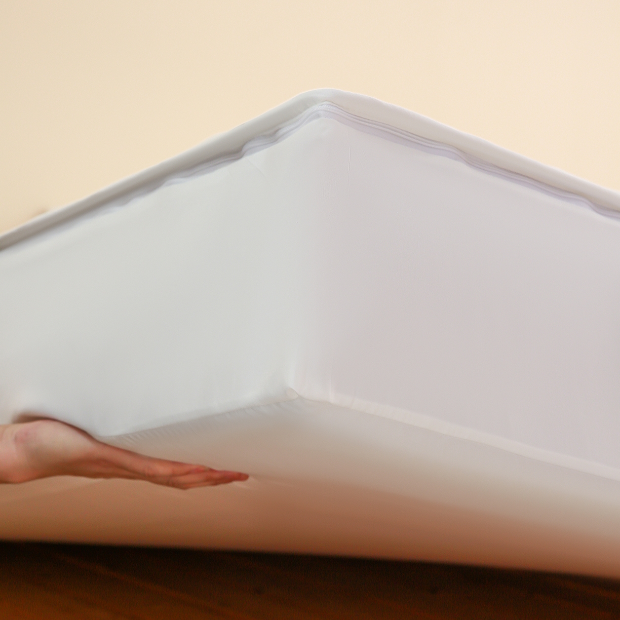 91家纺网 家纺一手货源 找家纺 云木里 2026新款绣花磨毛水洗棉六面全包床笠床垫保护套拉链床笠 床笠单件 刺绣款-白色-一面夹棉