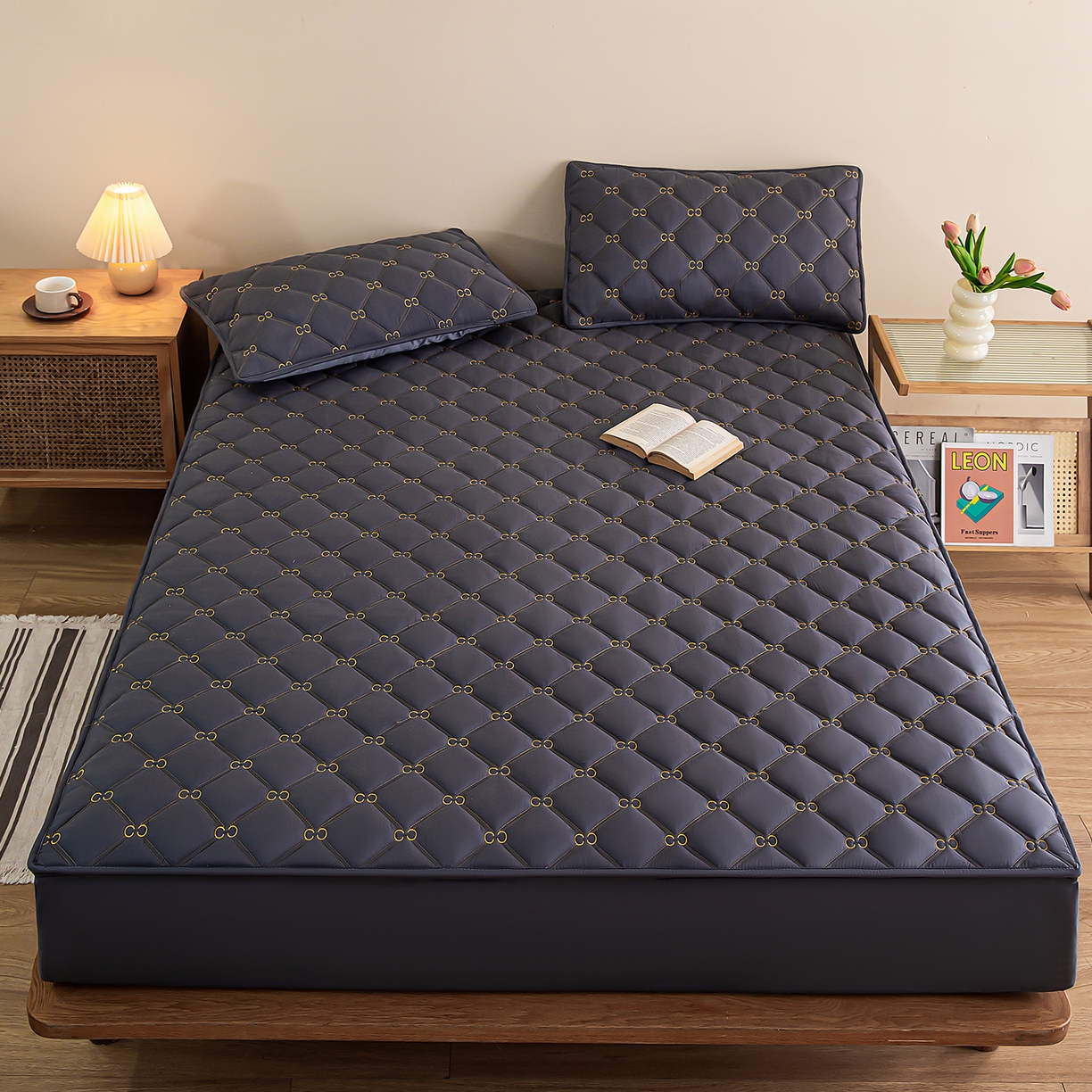 91家纺网 家纺一手货源 找家纺 云木里 2026新款绣花磨毛水洗棉六面全包床笠床垫保护套拉链床笠 床笠单件 刺绣款-深灰-一面夹棉