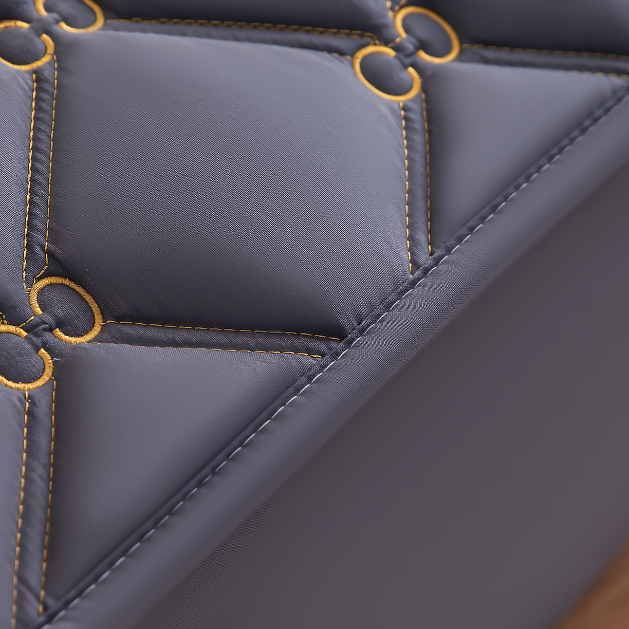 91家纺网 家纺一手货源 找家纺 云木里 2026新款绣花磨毛水洗棉六面全包床笠床垫保护套拉链床笠 床笠单件 刺绣款-深灰-一面夹棉