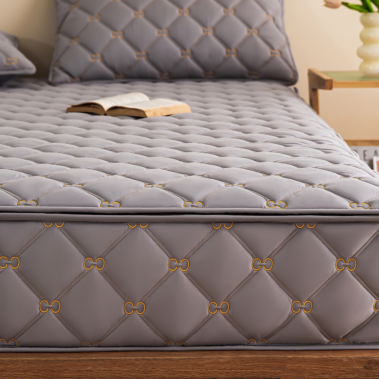 91家纺网 家纺一手货源 找家纺 云木里 2026新款绣花磨毛水洗棉六面全包床笠床垫保护套拉链床笠 床笠单件 刺绣款-浅灰-五面夹棉