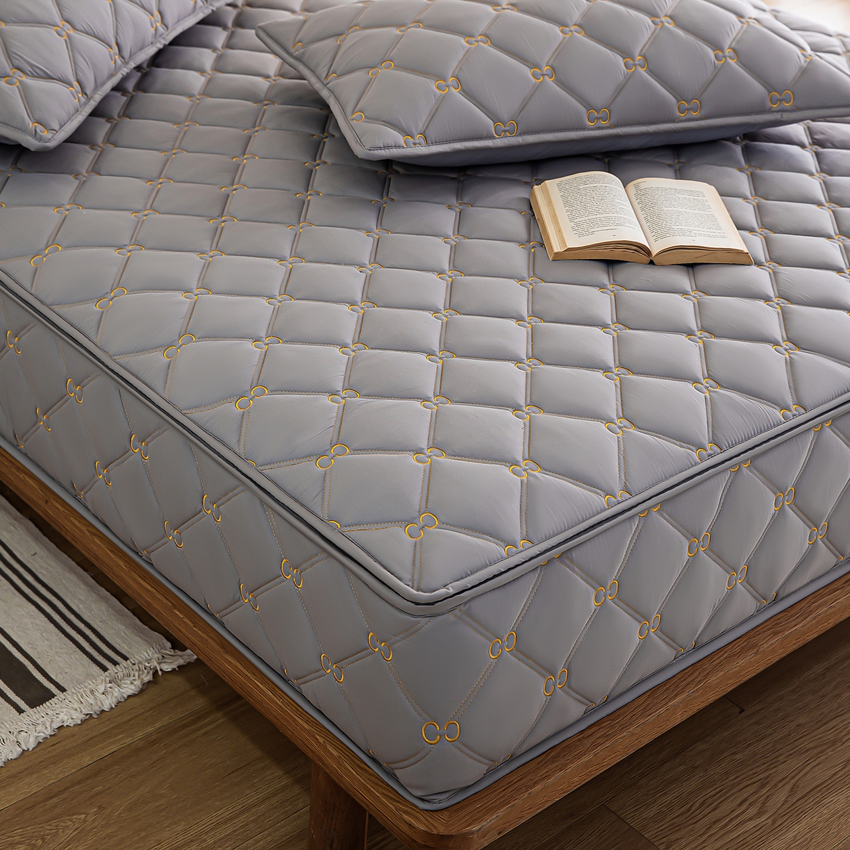 91家纺网 家纺一手货源 找家纺 云木里 2026新款绣花磨毛水洗棉六面全包床笠床垫保护套拉链床笠 床笠单件 刺绣款-浅灰-五面夹棉