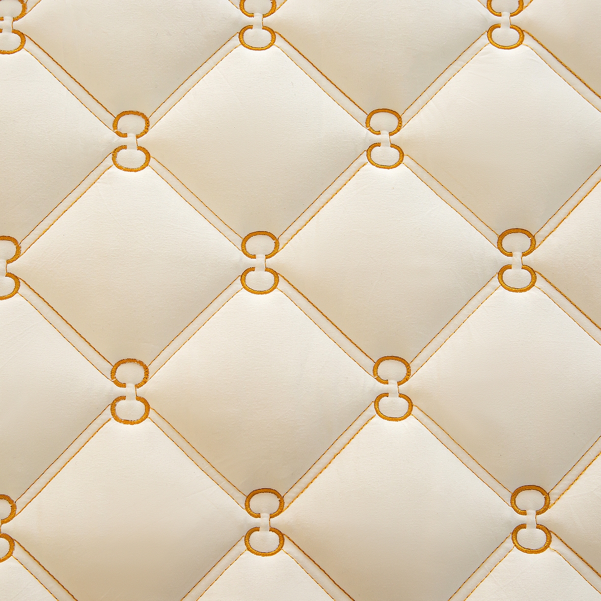 91家纺网 家纺一手货源 找家纺 云木里 2026新款绣花磨毛水洗棉六面全包床笠床垫保护套拉链床笠 床笠单件 刺绣款-白色-五面夹棉