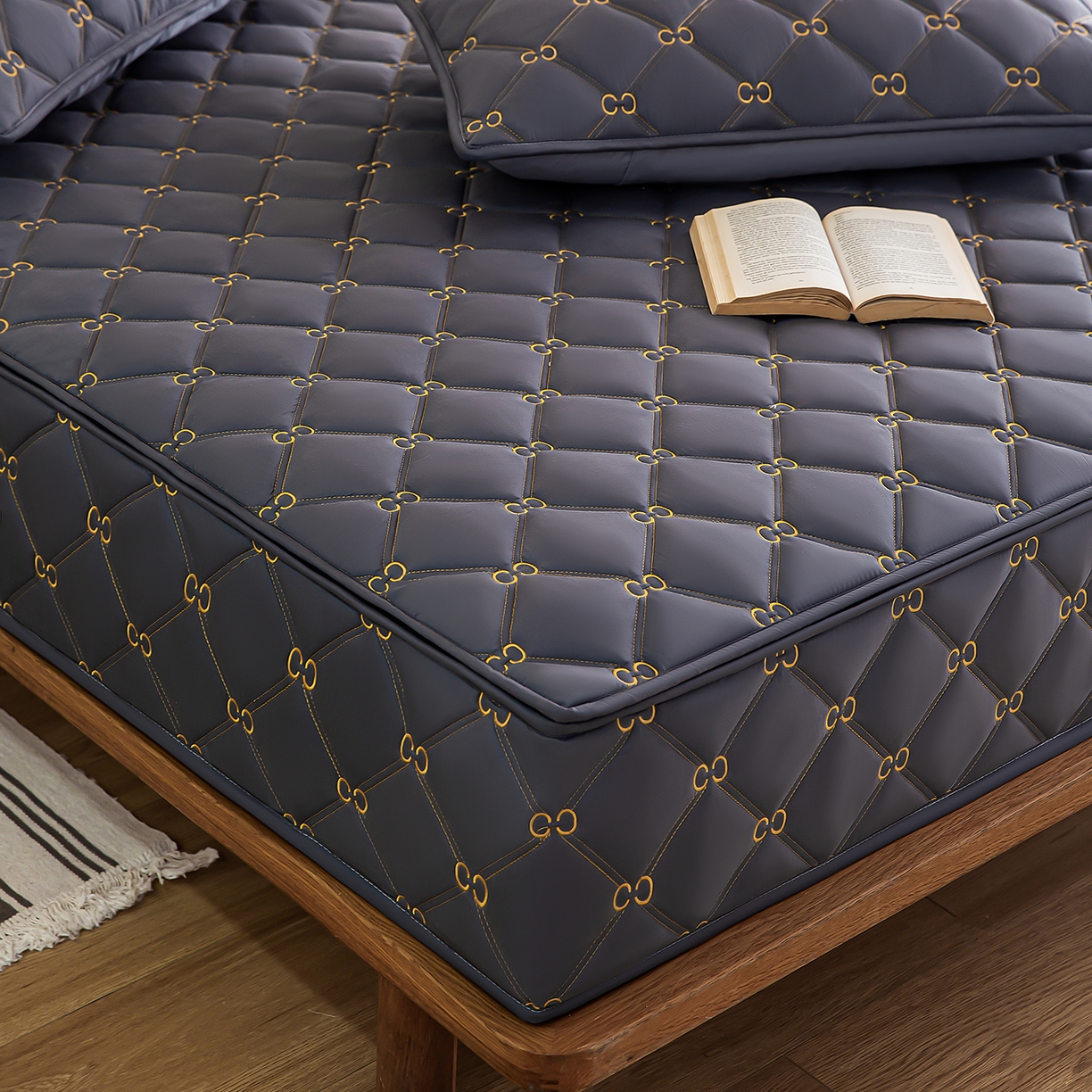 91家纺网 家纺一手货源 找家纺 云木里 2026新款绣花磨毛水洗棉六面全包床笠床垫保护套拉链床笠 床笠单件 刺绣款-深灰-五面夹棉