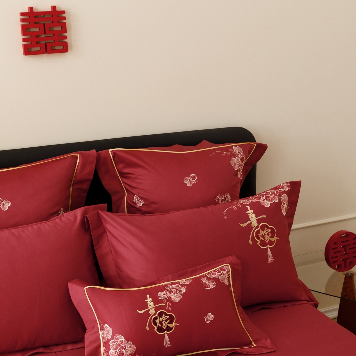 91家纺网 家纺一手货源 找家纺 慕晨 2026新款50支澳棉全棉纯棉贡缎婚庆绣花贴布绣四件套热款 天喜园