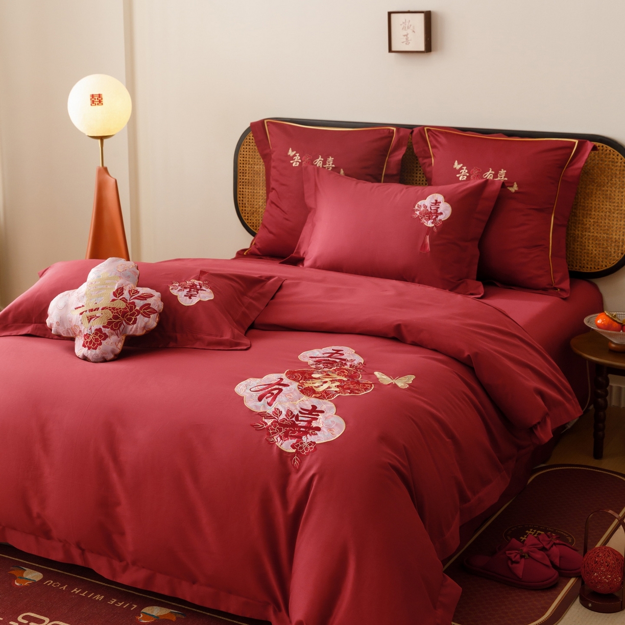 91家纺网 家纺一手货源 找家纺 慕晨 2026新款50支澳棉全棉纯棉贡缎婚庆绣花贴布绣四件套热款 花喜行