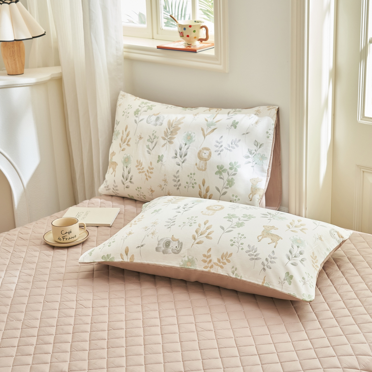 91家纺网 家纺一手货源 找家纺 绒城 2026新款 12868全棉印花棉花夏被四件套 全棉夏被四件套新疆棉花被 - 经典系列 林间萌友