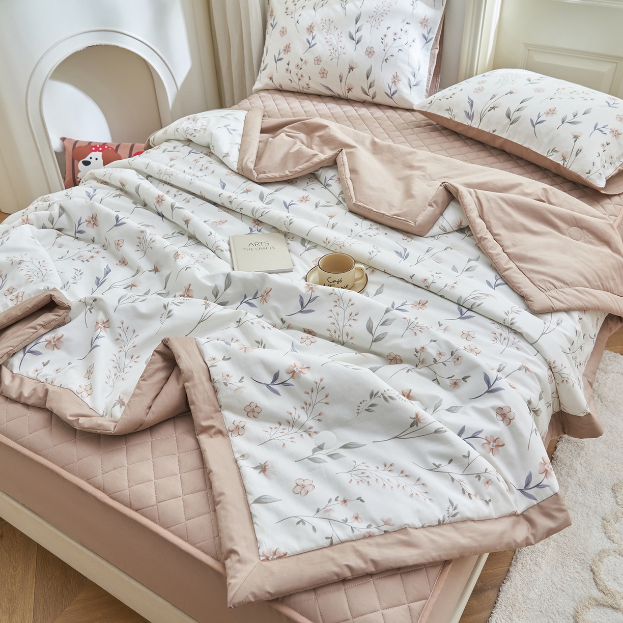 91家纺网 家纺一手货源 找家纺 绒城 2026新款 12868全棉印花棉花夏被四件套 全棉夏被四件套新疆棉花被 - 经典系列 清雅卡其