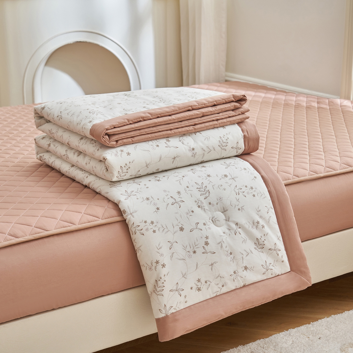 91家纺网 家纺一手货源 找家纺 绒城 2026新款 12868全棉印花棉花夏被四件套 全棉夏被四件套新疆棉花被 - 经典系列 田园花语