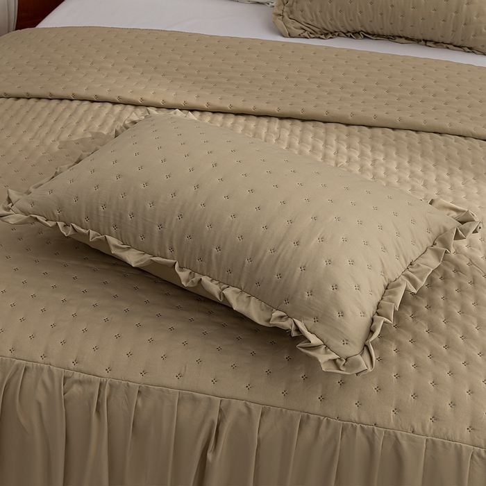 91家纺网 家纺一手货源 找家纺 恩和家纺 2026新款跨境专供米粒纹美式夹棉床罩 卡其棕