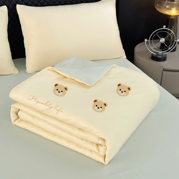 益多眠 2026新款水洗真丝刺绣夏被夏凉被空调被四件套 小熊-奶黄绿