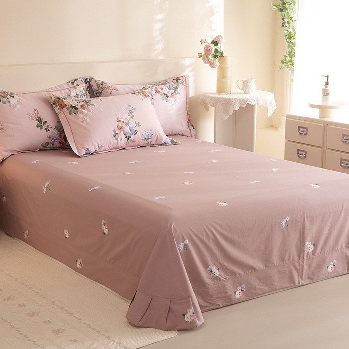 91家纺网 家纺一手货源 找家纺 磨毛世家家纺 206新款铂金凯丽全棉四件套 似水柔情-粉