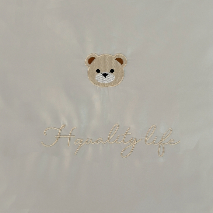 91家纺网 家纺一手货源 找家纺 益多眠 2026新款水洗真丝刺绣夏被夏凉被空调被四件套 小熊-梧桐灰